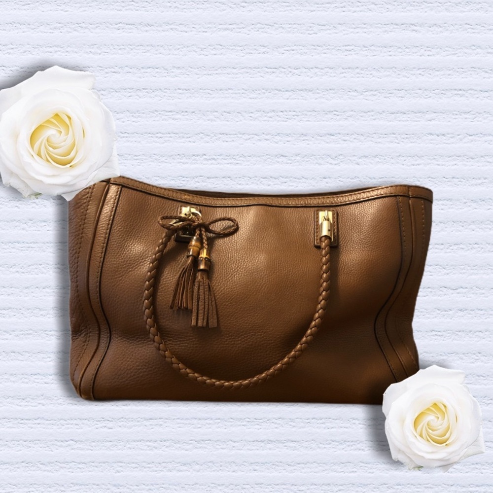 Authentic Gucci Bella 269945